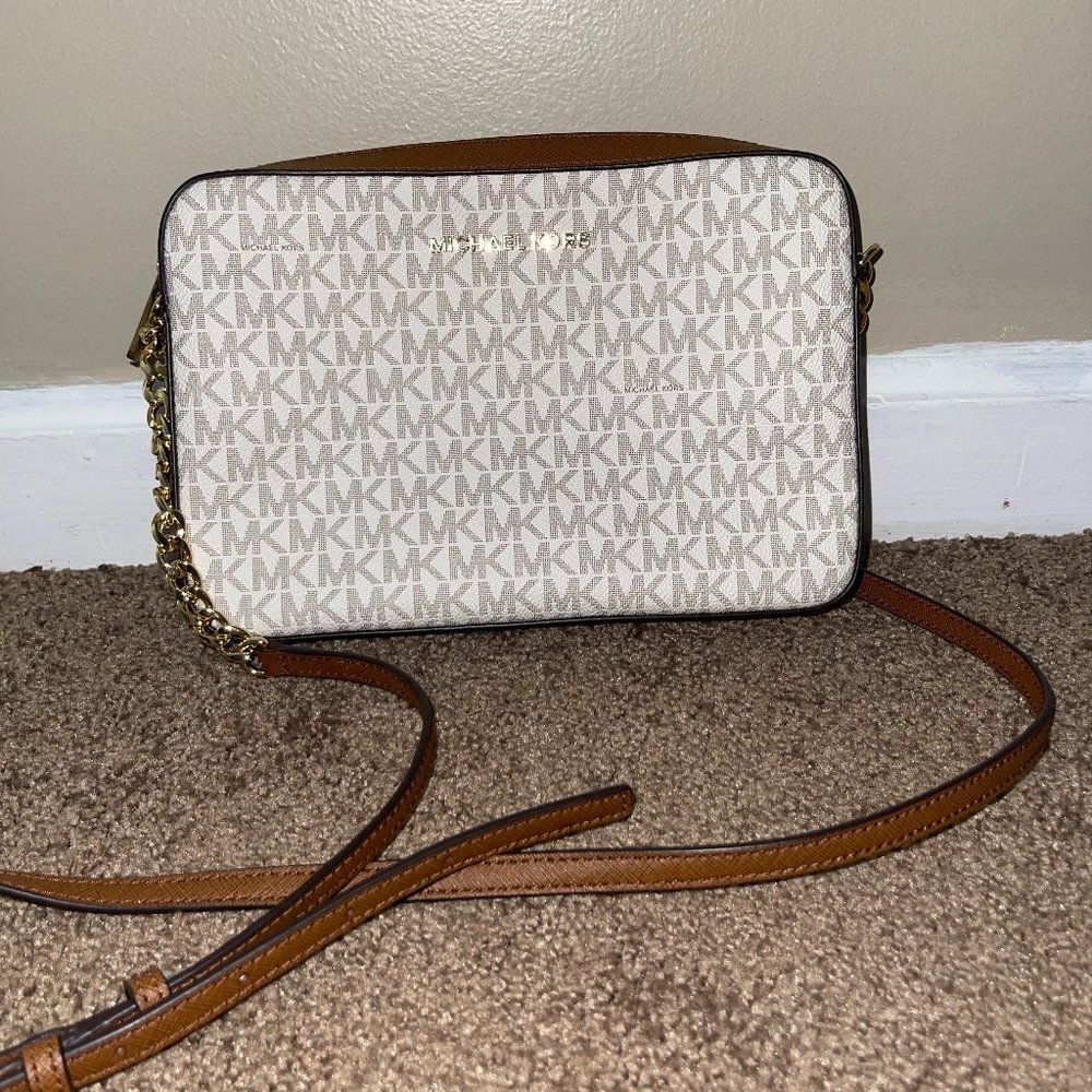 MICHAEL KORS Ginny Medium Logo Crossbody Bag